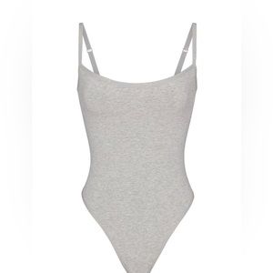 🆕‼️🔥NWT SKIMS Cotton LOGO Bodysuit